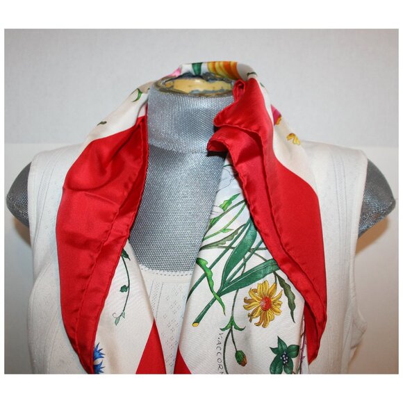 Vtg Gucci Red/White/Green/Pink/Blue Floral Design Silk Scarf - Picture 4 of 9